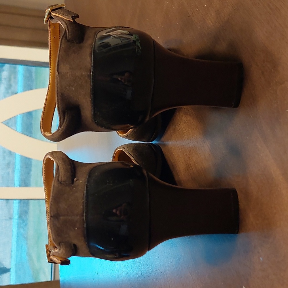 Gucci Brown and Black Heels - Picture 7 of 16